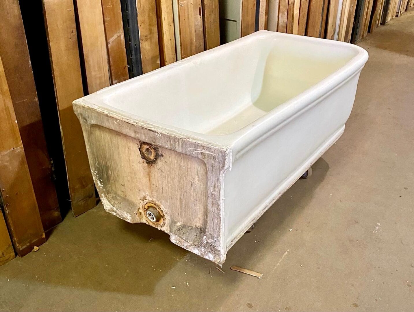 Antique Porcelain Bathtub Bauer Bros Inc.