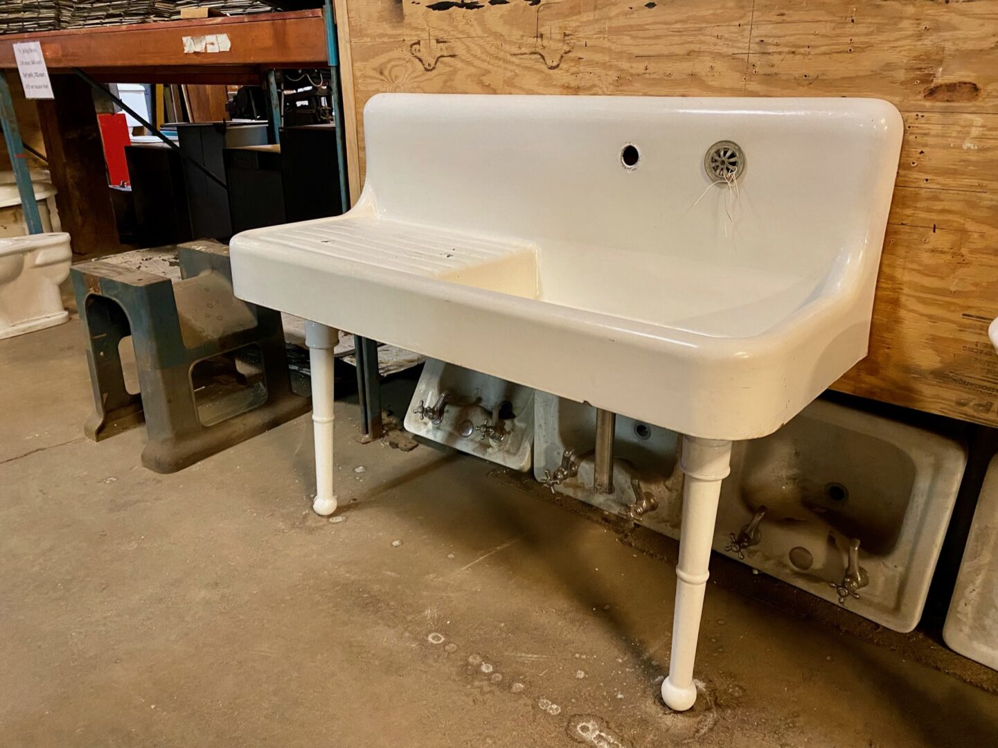 Farm Sink with legs » Bauer Bros Inc.