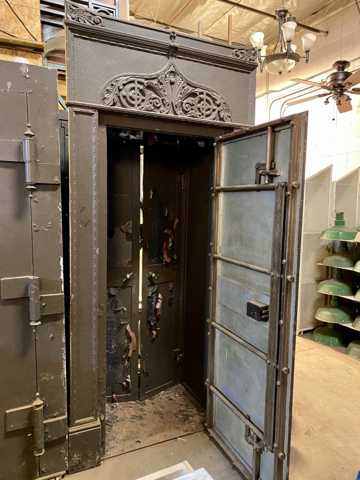 Decorative Vault Door Bauer Bros Inc.