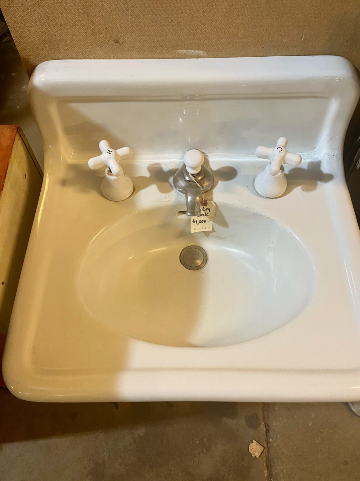 Porcelain Peg Leg Sink » Bauer Bros Inc.